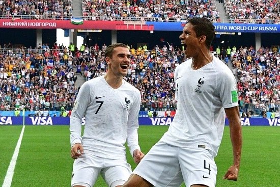 فرنسا إلى قبل نهائى كأس العالم بعد تغلبها على أوروجواى