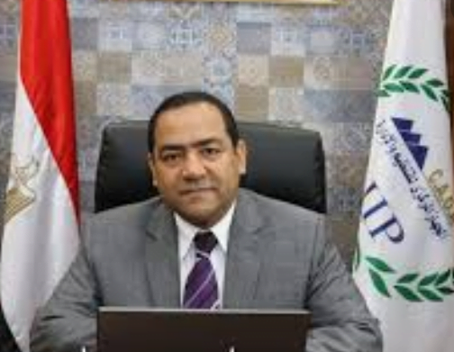دراسة تقليل أيام العمل ببعض الجهات الحكومية