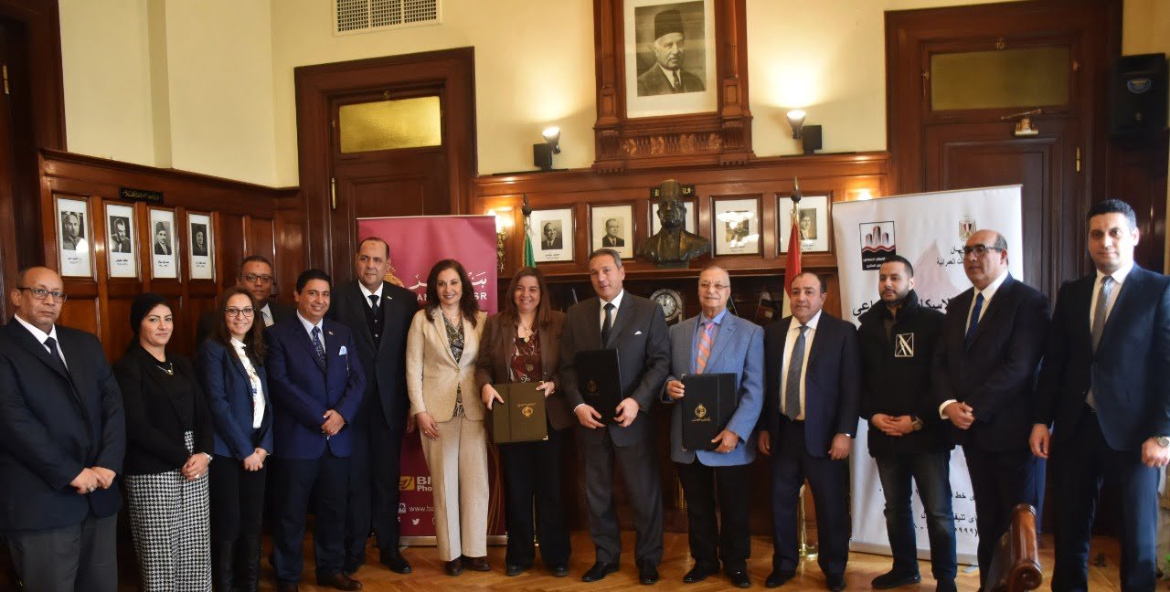 بنك مصر يوقع بروتوكولا لتمويل 1000 وحدة سكنية لمحدودي الدخل بحدائق أكتوبر