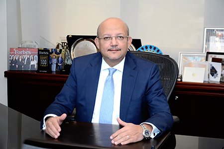 تجديد الثقة فى حسين رفاعى رئيسا لمجلس الإدارة والعضو المنتدب لبنك قناة السويس