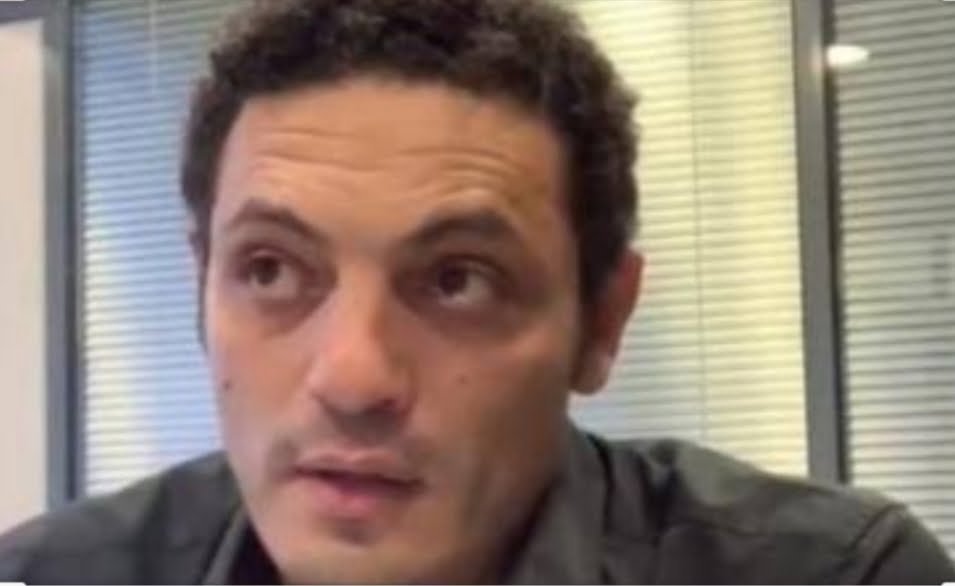 الشعب المصرى يحذر الخائن عميل الإرهابيين محمد على من تكرار  مؤامراته المكشوفة