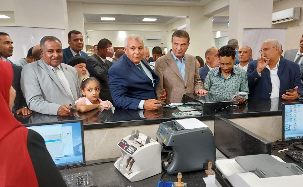 افتتاح أحدث فروع البنك الزراعى المطورة بمدينة الخارجة