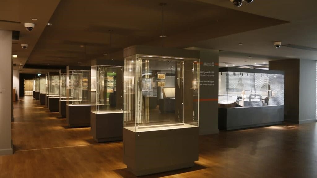 البنك الأهلى المصرى يقيم احتفالية متميزة لافتتاح عرضه للمقتنيات ومعرضا للإعلان عن الفائزين فى المسابقة الفنية لرسم البورتريه