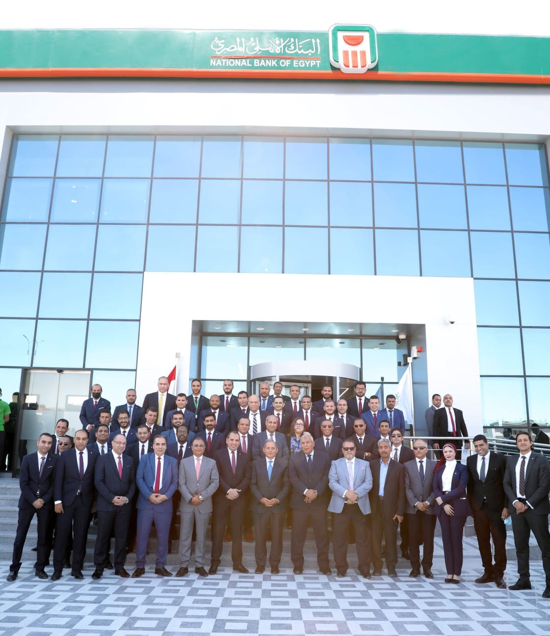 البنك الأهلى المصرى يفتتح أحدث فروعه بمدينة الفرافرة