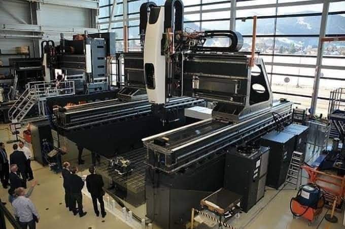 مصر تستقدم أحدث ماكينة فى العالم لتصنيع محركات القطارات والطائرات