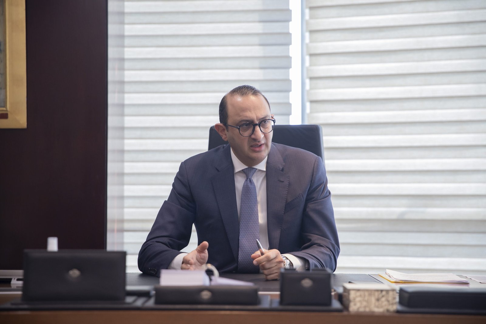 د.أحمد جلال رئيس مجلس إدارة EBank: علينا تصنيع احتياجاتنا من السلع الأساسية والغذائية