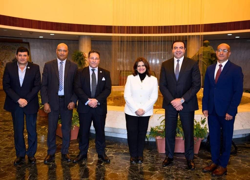 إطلاق شركة “المصريين بالخارج للاستثمار”