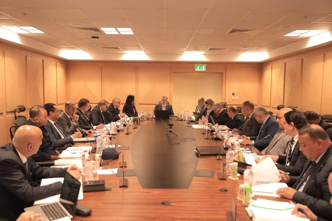 وزير السياحة والآثار يترأس اجتماع اللجنة الدائمة لتراخيص المنشآت الفندقية والسياحية