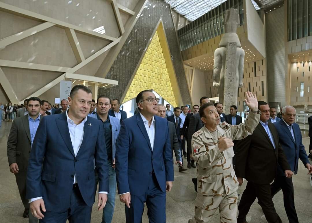 مدبولى: متابعة أسبوعية لما يتم إنجازه بالمتحف المصرى لكبير
