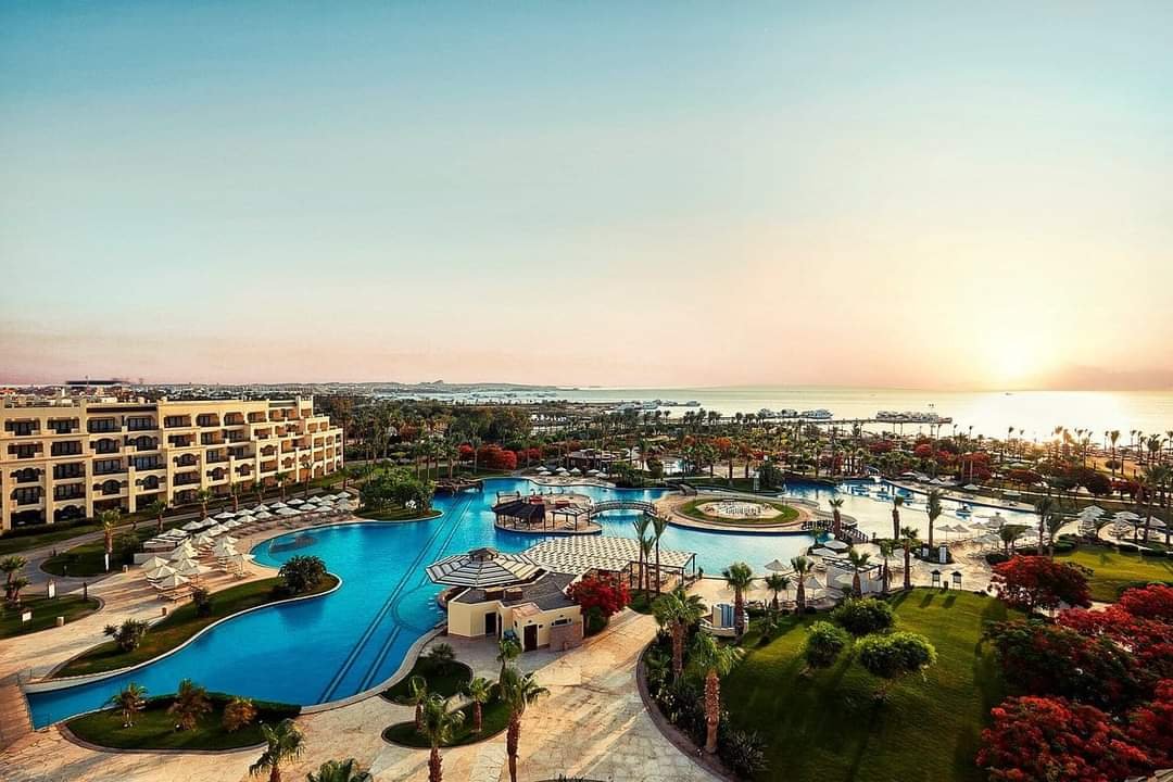 إلزم فنادق ومراكز الغوص بالبحر الأحمر بالحصول على شهادة تطبيق اشتراطات الممارسات الخضراء الصديقة البيئة