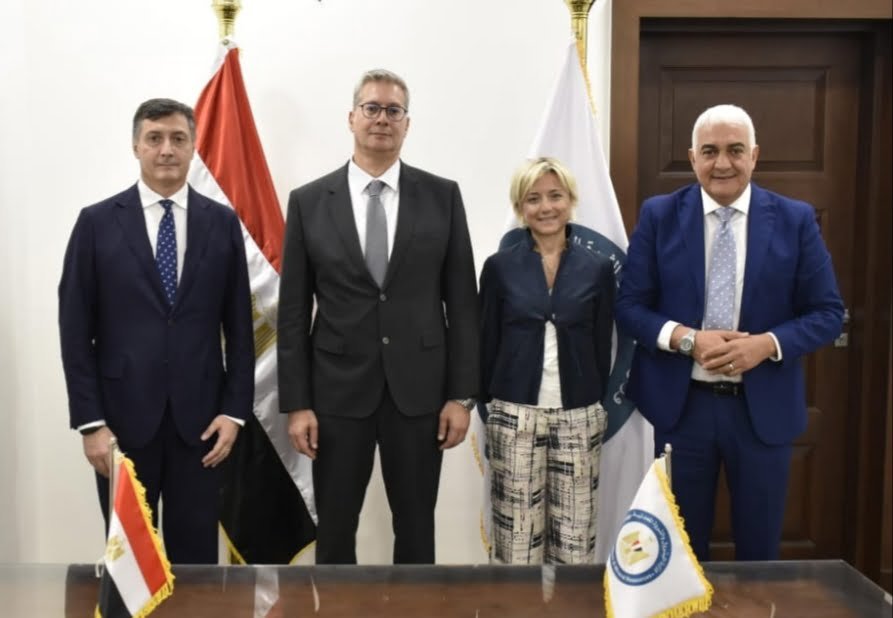 وزير البترول: الاتفاق مع إينى لتكثيف الاستكشاف بمناطق امتيازها بمصر