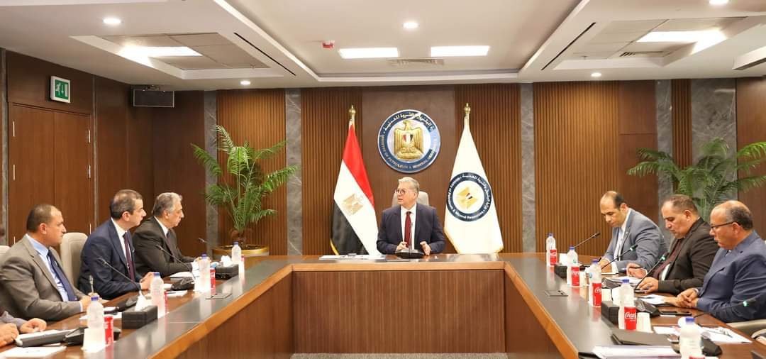 وزير البترول يؤكد العمل على زيادة معدلات الإنتاج