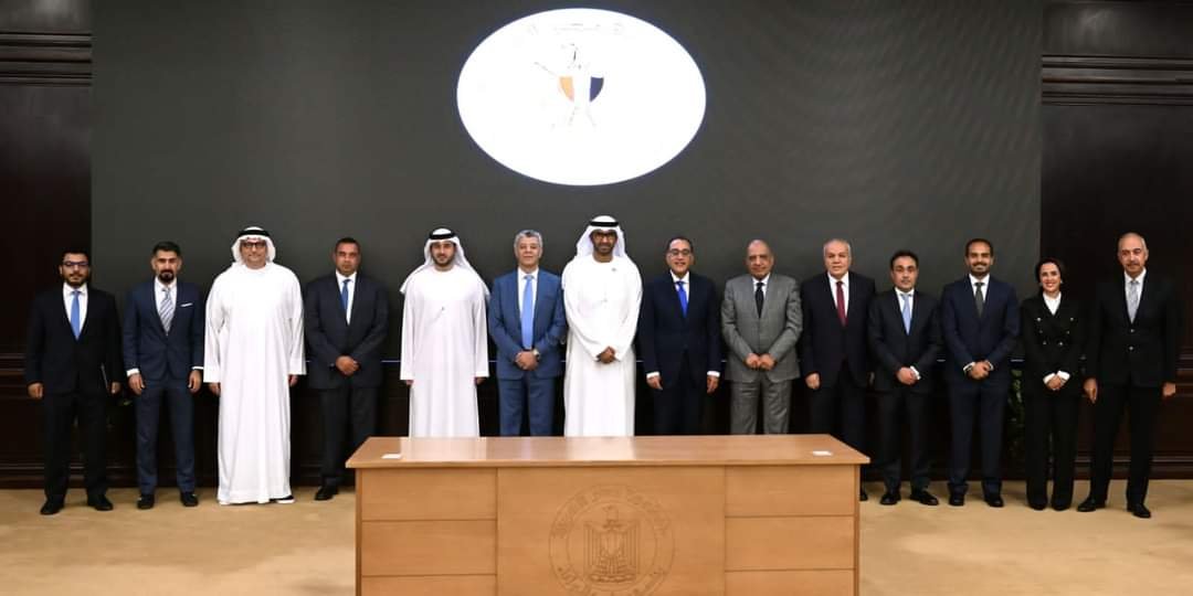 اتفاقيات لإنشاء محطة إنتاج الكهرباء بطاقة الرياح بخليج السويس