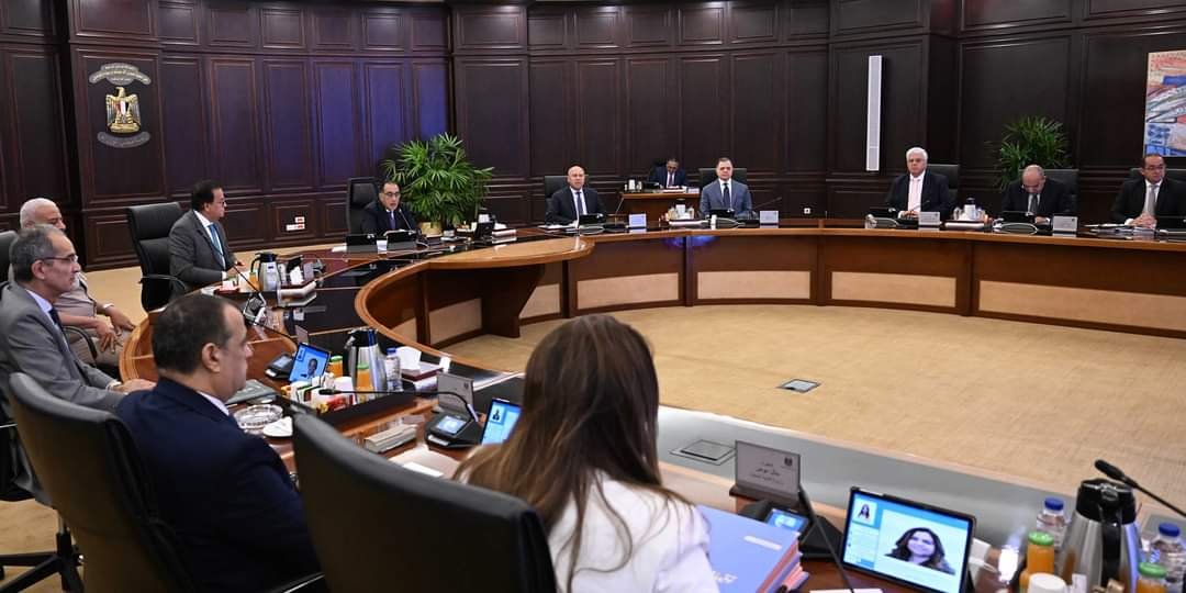 مجلس الوزراء يوافق على ترقية موظفى الجهاز الإدارى للدولة الذين أتموا المدد البينية