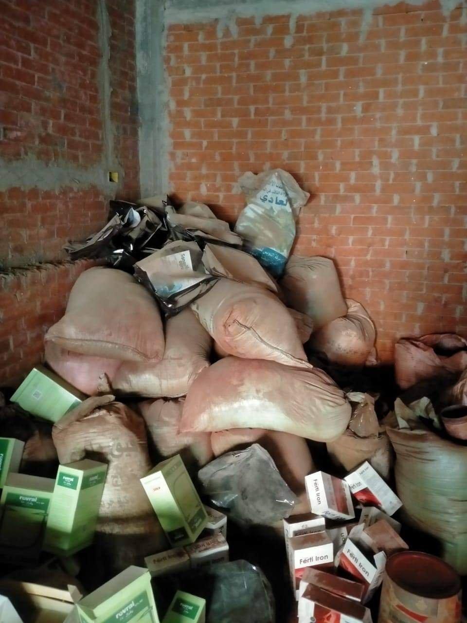 حماية المستهلك يضبط مبيدات زراعية مغشوشة فى طنطا