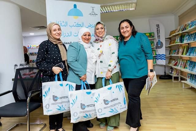 بنك قناة السويس ينظم معرضا للكتب والمستلزمات الدراسية بالتعاون مع دار المعارف