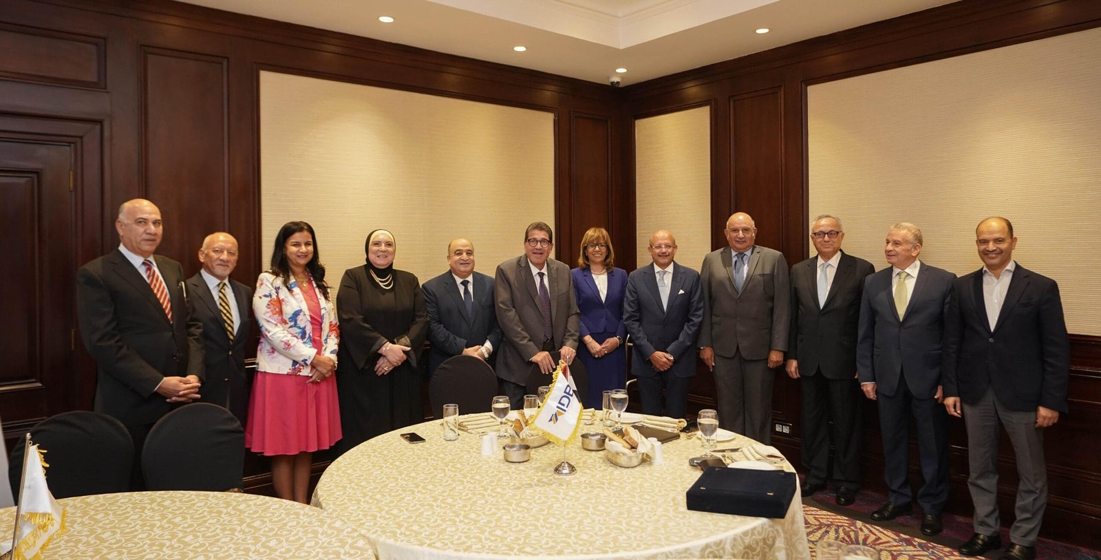 بنك التنمية الصناعية يكرم مجلس الإدارة السابق تقديرا لجهودهم فى تعزيز مسيرة البنك