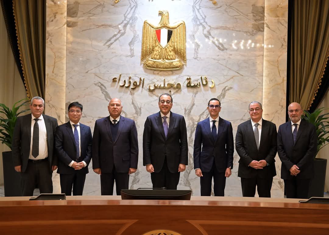 توقيع عقد  لتصنيع سيارات “إم جى” بمصر  باستثمارات 135 مليون دولار