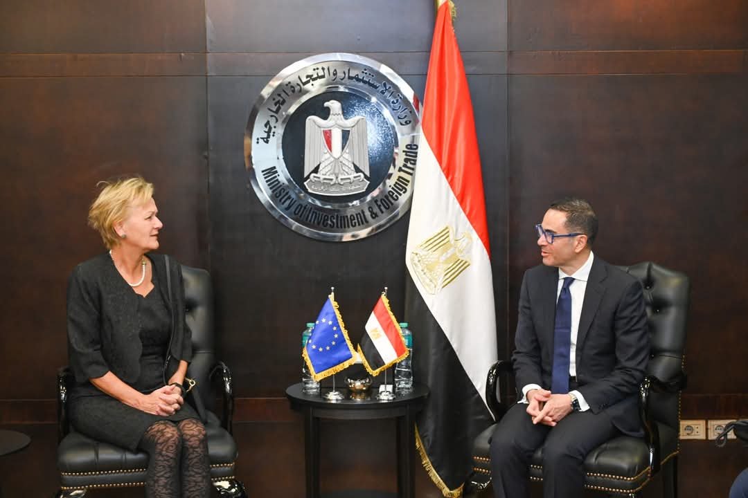 الاتحاد الأوروبى يبحث سبل تعزيز التعاون التجارى والاستثمارى مع مصر