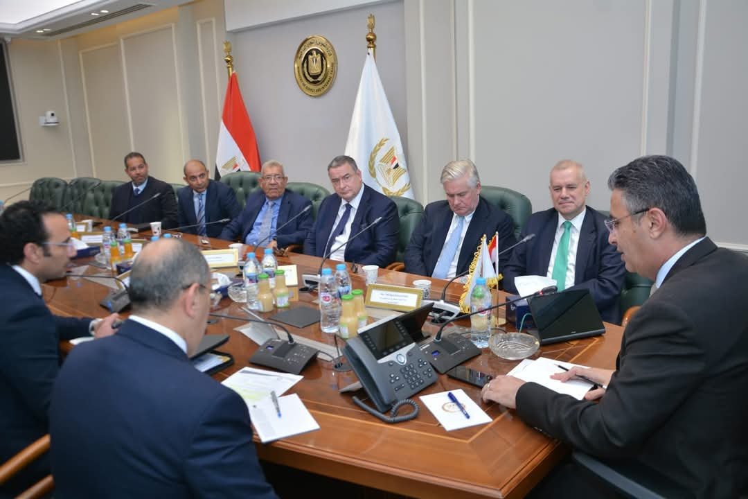 تعزيز التعاون مع “أرتك بيبر” فى مجال تصنيع الإيثانول والبجاس ولب الورق