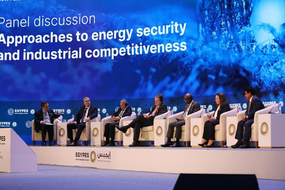 إيجيبس 2025 ينظم جلسة وزارية حول تأمين الطاقة والتنافسية