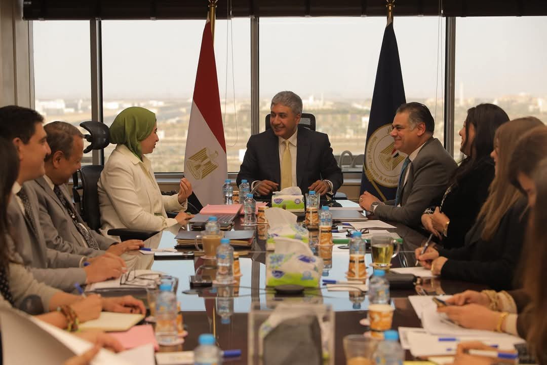 بحث تطوير المنتجات والأنماط السياحية بمصر