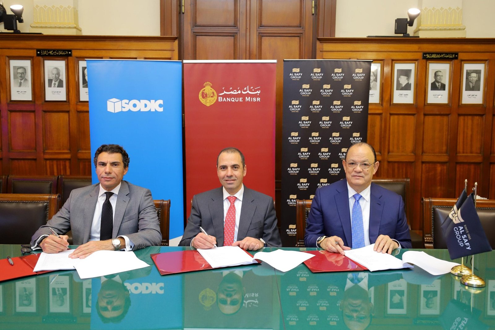 بنك مصر يوقع عقد حساب وسيط مع سوديك وشركة الصافى للتطوير العقارى