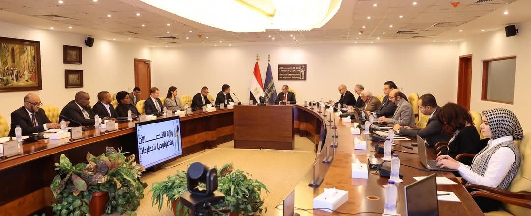 وزير الاتصالات يبحث مع فوداكوم وفودافون ومؤسسات كبرى من جنوب أفريقيا فرص الاستثمار فى مجالات الاتصالات