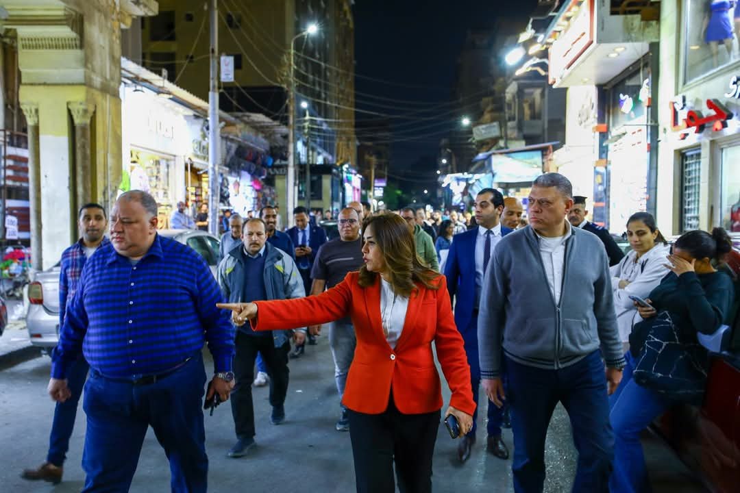 وزيرة التنمية المحلية بجولة ليلية مفاجئة بشوارع مصر الجديدة