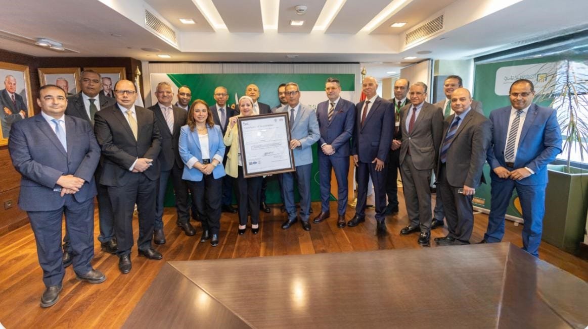 البنك الأهلى المصرى يجدد شهادتى الأيزو 27001 لأمن المعلومات و27701 لإدارة الخصوصية لدورة جديدة 2028-2025