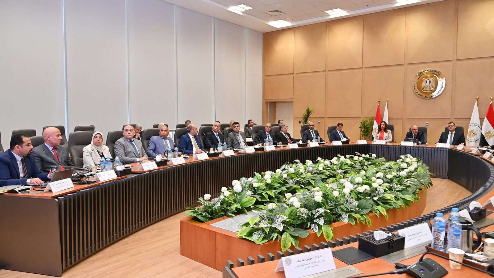 بحث حالة المنظومة المائية بنطاق ترعة السويس وتوفير مياه الشرب بمدينة السويس