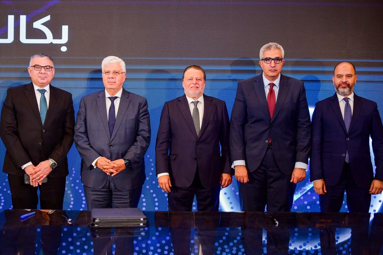 إطلاق أول برنامج جامعى لتدريس العلوم المصرفية فى عدد من كليات التجارة