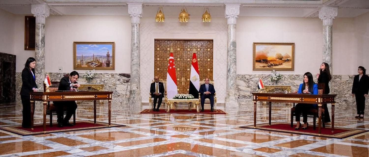 مذكرة تفاهم بين مصر وسنغافورة لتعزيز التعاون الاقتصادى في مجالات الطاقة المتجددة والموانئ والتعليم والتحول الرقمى