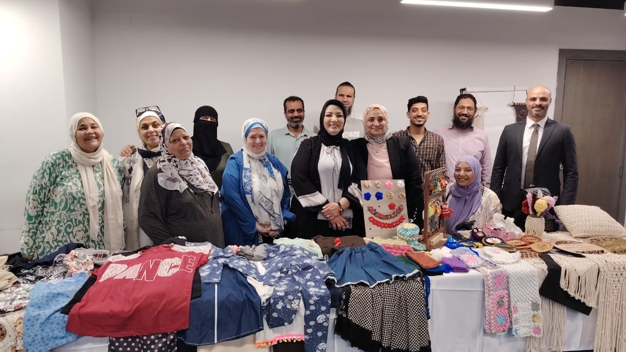 بنك التنمية الصناعية ينظم معرض للحرف اليدوية بمقره الرئيسى