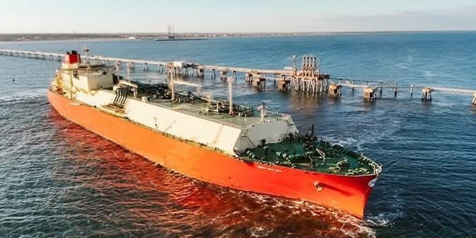 تصدير شحنة غاز جديدة إلى إيطاليا من مجمع إدكو للغاز المسال