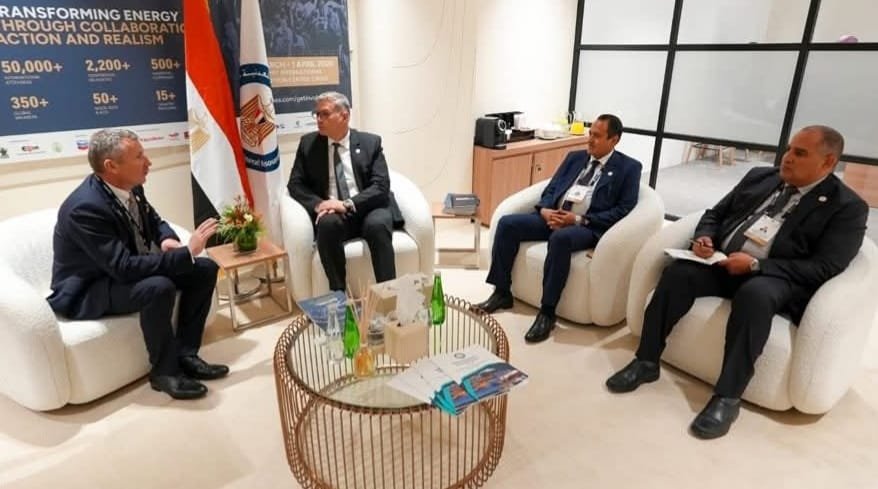 إكسون موبيل تستثمر بمنطقة جديدة للبحث عن الغاز غرب حقل ظهر