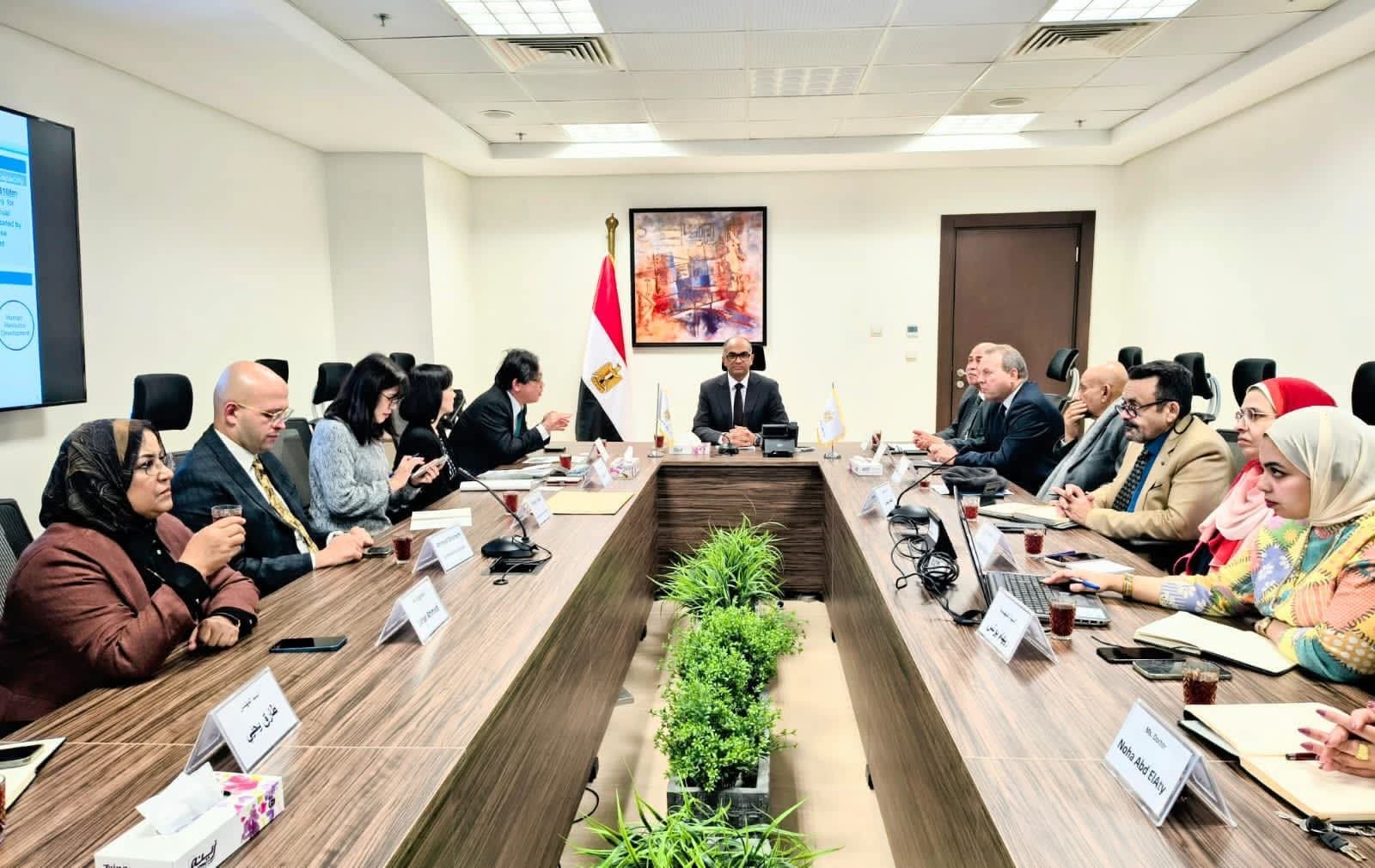 نائب وزير الإسكان يلتقى وفد مؤسسة اليابان للاستثمار الخارجى بالبنية التحتية لبحث أوجه التعاون