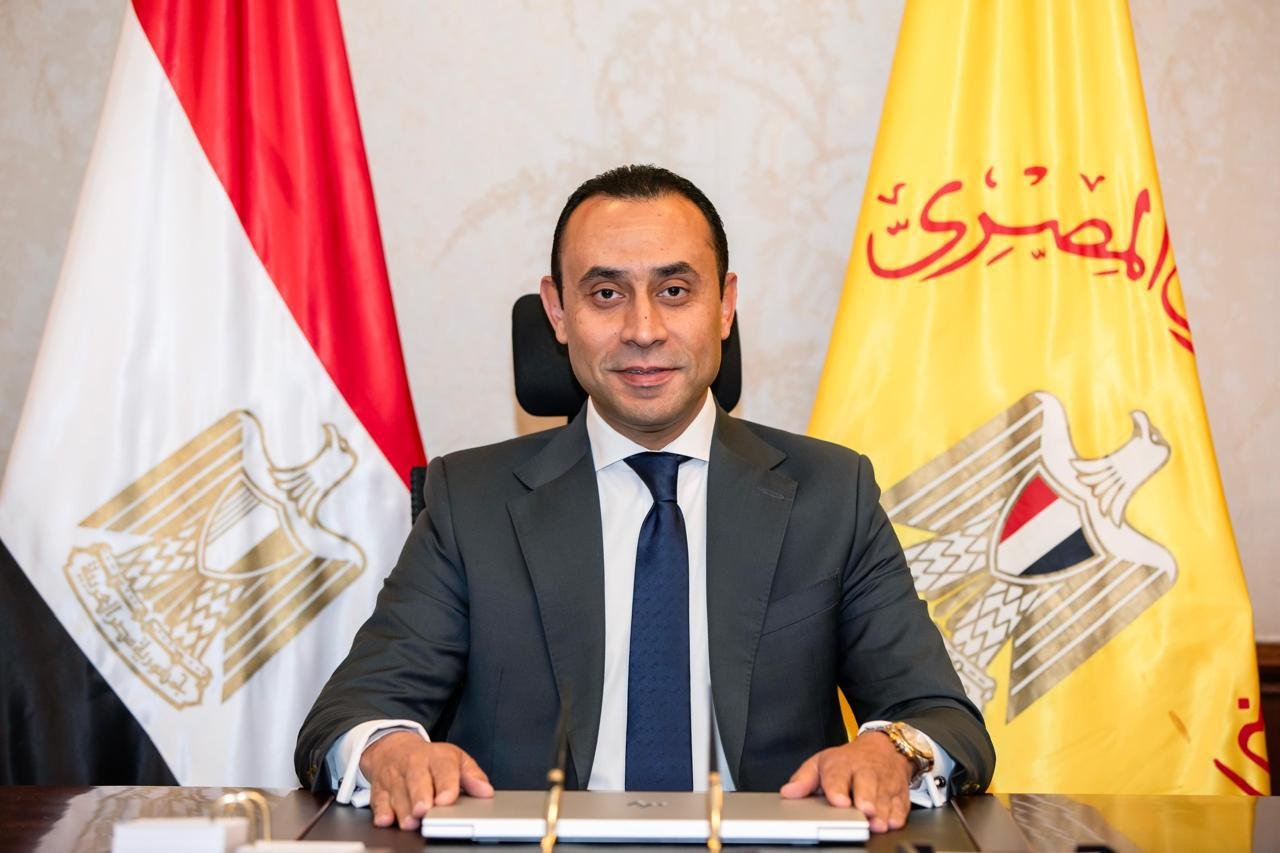 البنك المركزي بالتعاون مع المعهد المصرفي يطلق البرنامج التدريبي “أساسيات مكافحة الاحتيال” للعاملين بالبنوك