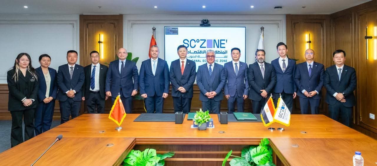 توقيع عقد مشروع شركة “CNCEC” الصينية لتصنيع خطوط إنتاج “الصودا آش” بالسخنة