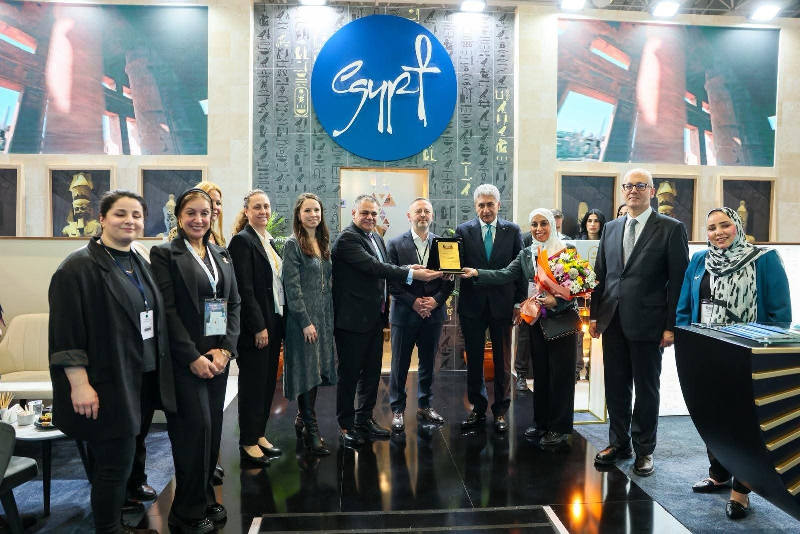 الجناح المصري المشارك بالمعرض السياحي الدولي EMITT يحصد جائزة أفضل جناح من حيث التصميم