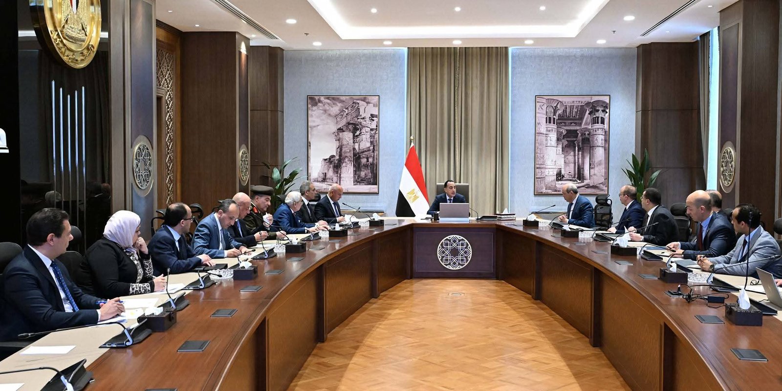 رئيس الوزراء يتابع الموقف التنفيذي لتشغيل وتطوير مطار العلمين الدولي