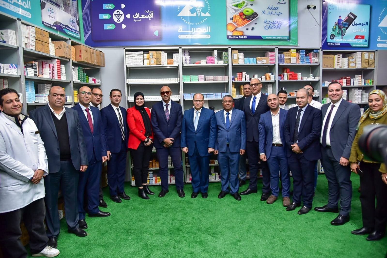 رئيس هيئة الدواء المصرية يطلق المرحلة الأولى من منظومة التتبع الدوائي بصيدلية إسعاف الجيزة