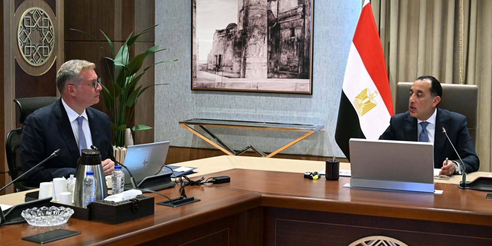 البدء في إجراءات “القيد المؤقت” في البورصة لـ 10 شركات تتبع قطاع البترول