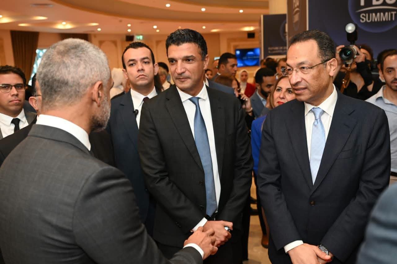وزير الصناعة يشارك في افتتاح الدورة الثامنة لقمة FDC  للصناعة الرقمية